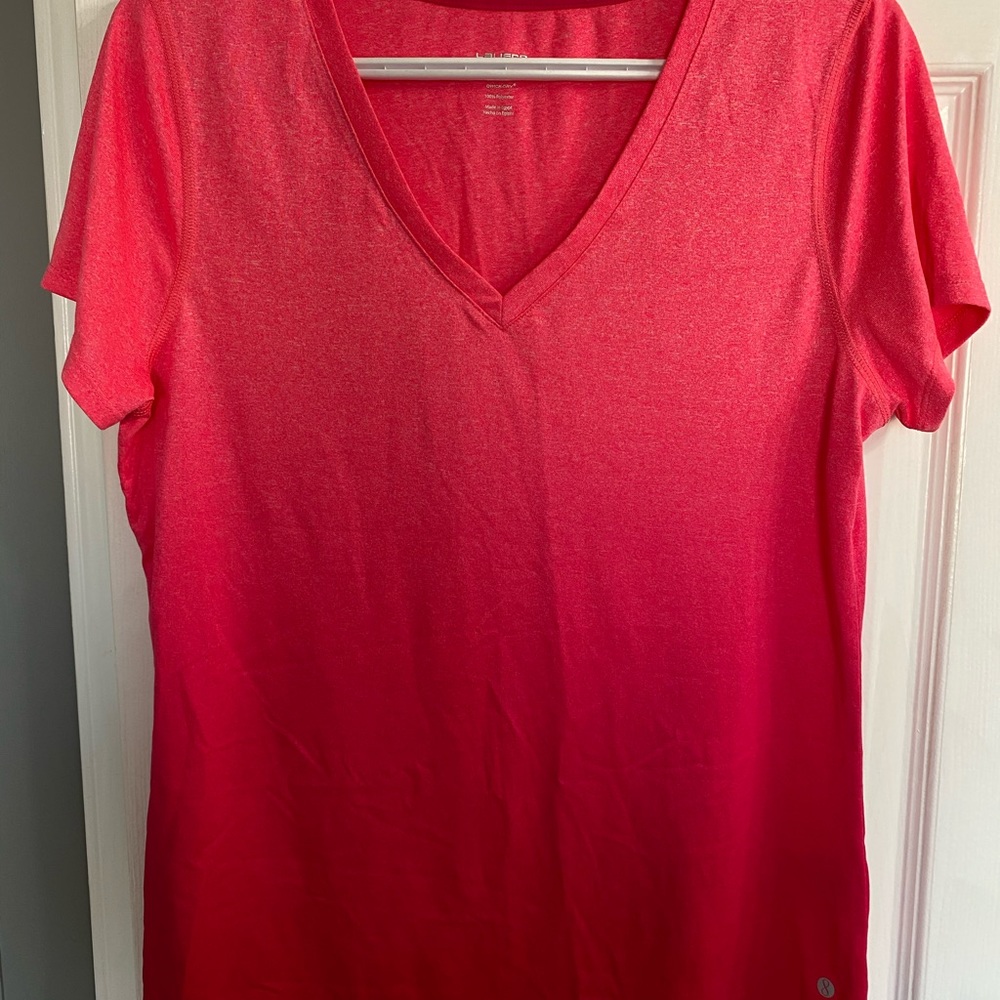 T-shirt - Picture 1 of 3